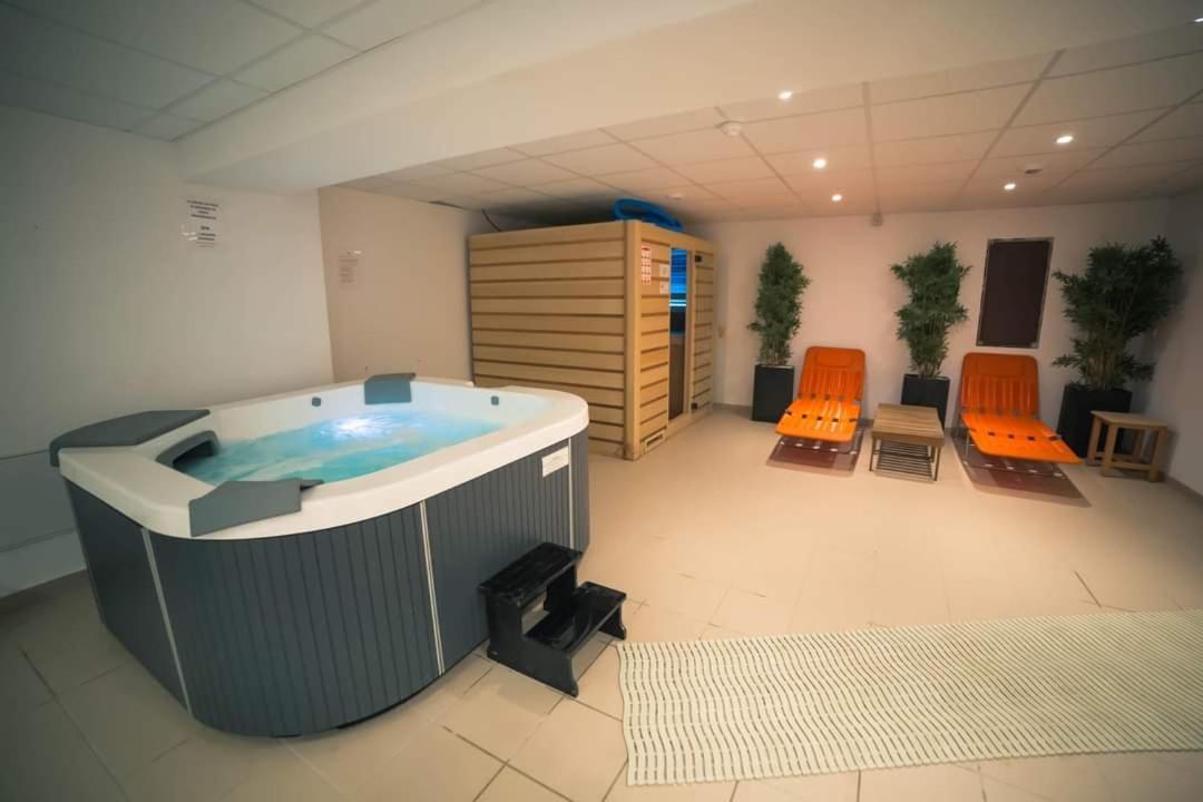 Lou Riou Village Vacances Saint Tropez Bagian luar foto